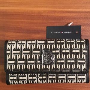 Tommy Hilfiger Clutch Purse New